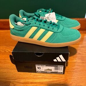 adidas Breaknet Women’s Sneakers Size 10 Green and Yellow Brand New In Box